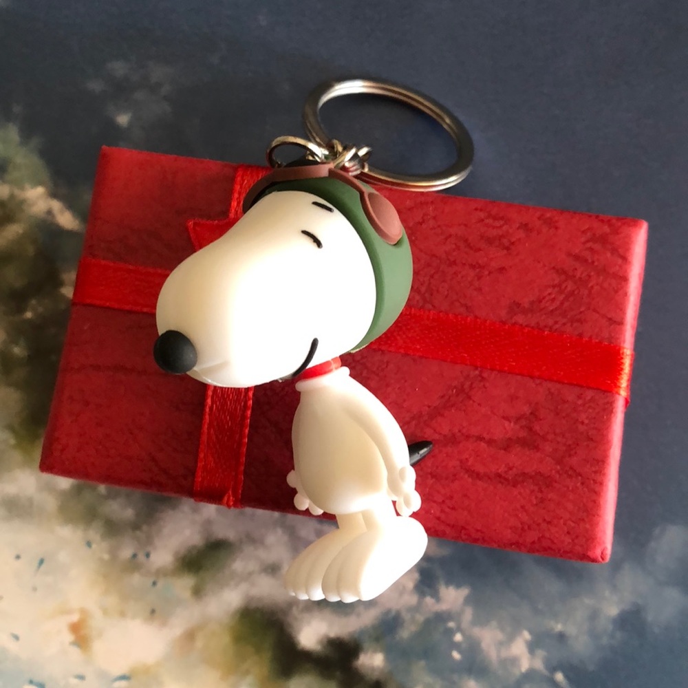 Snoopy Epoxy Doll Keychain/New - Picture 4 of 6